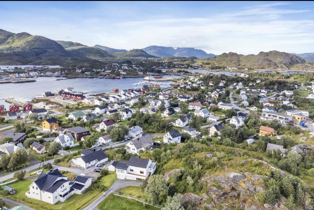 Your Place To Stay In Lofoten At Our Family House! Баллстад Екстер'єр фото